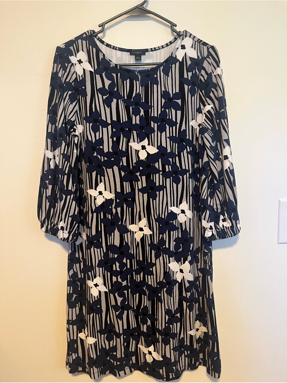 Navy & White Floral Shift Dress by Ann Taylor factory
